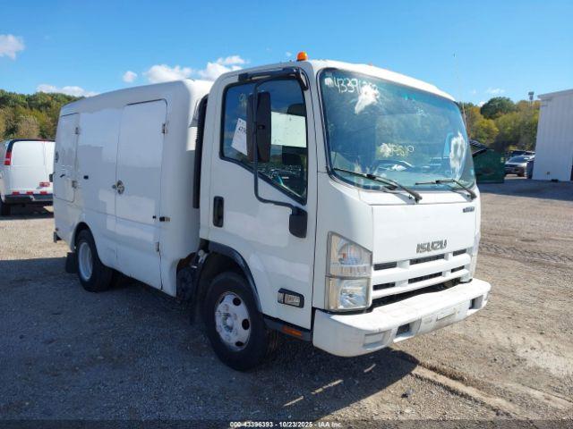  Salvage Isuzu Npr