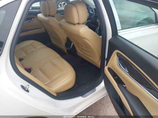 Cadillac XTS Luxury Image 6