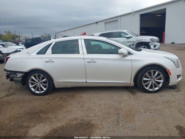 Cadillac XTS Luxury Image 10