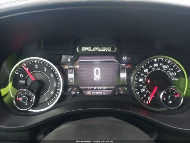 Ram 1500 Laramie  4x4 5'7 Box Image 14