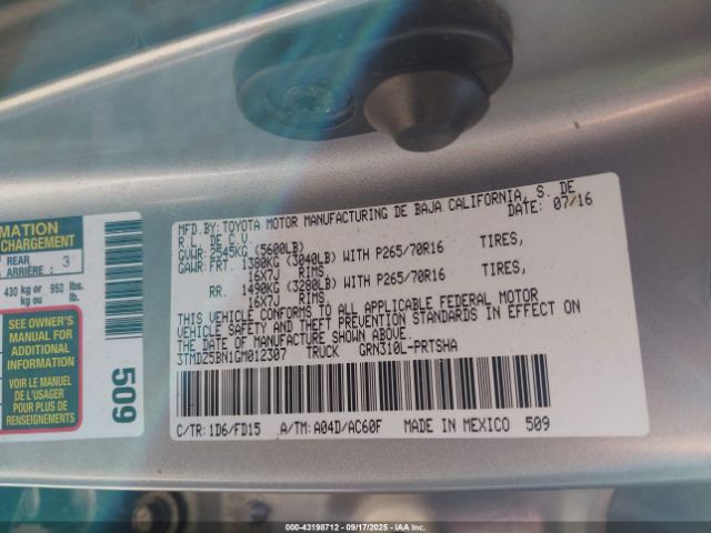 Toyota Tacoma Trd Off Road Image 16