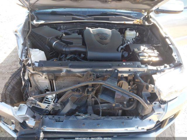 Toyota Tacoma Trd Off Road Image 9