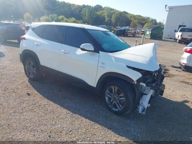  Salvage Kia Seltos