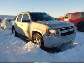  Salvage Chevrolet Avalanche 1500