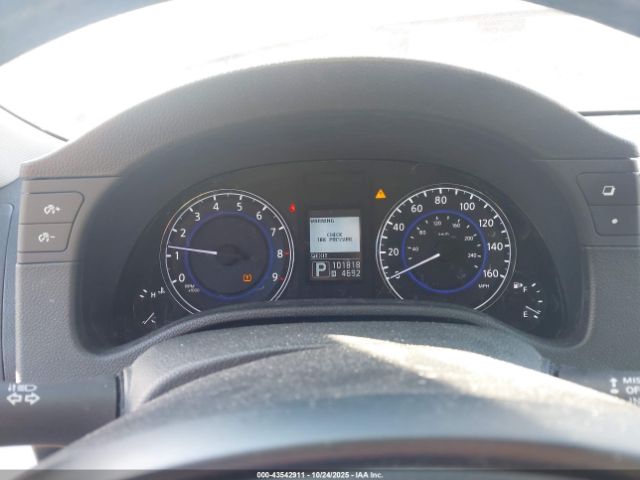 INFINITI Q60 Image 3