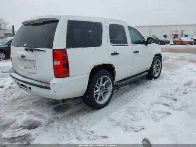 Chevrolet Tahoe Ls Image 3