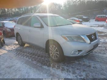  Salvage Nissan Pathfinder