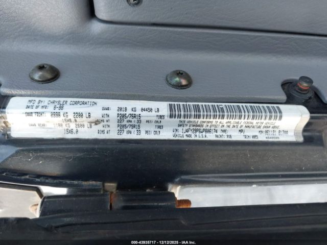 Jeep Wrangler Se Image 9