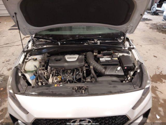 Hyundai ELANTRA N Line Image 9