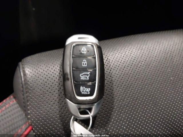 Hyundai ELANTRA N Line Image 5