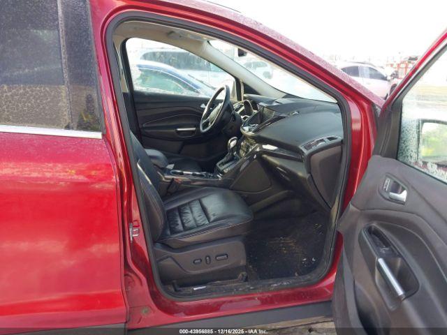 Ford Escape Titanium Image 6