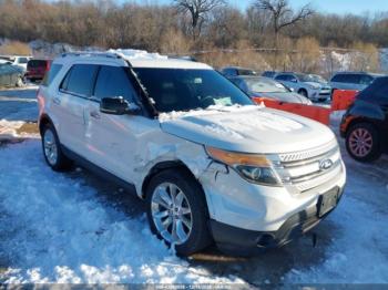  Salvage Ford Explorer