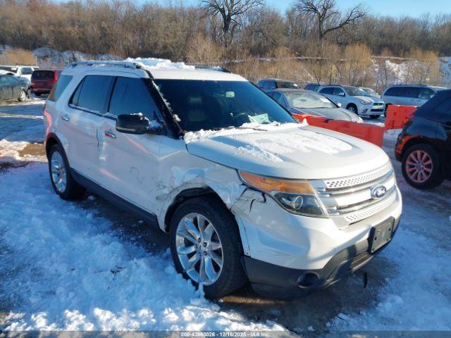  Salvage Ford Explorer