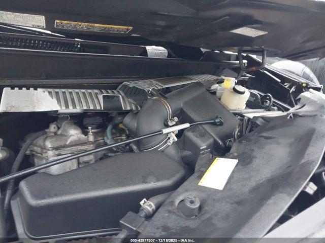 Toyota Prius v Two Image 10