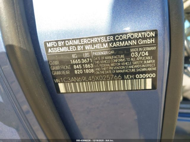 Chrysler Crossfire Limited Image 8