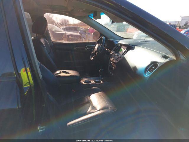 Nissan Pathfinder Sl Image 8