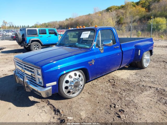 Chevrolet C30 Image 4