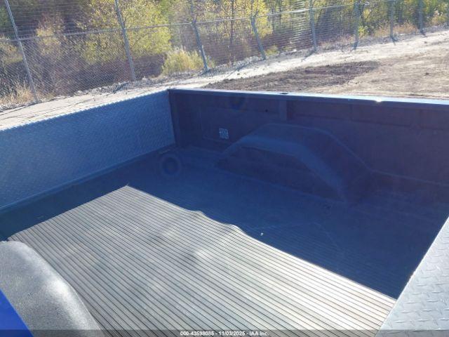 Chevrolet C30 Image 10