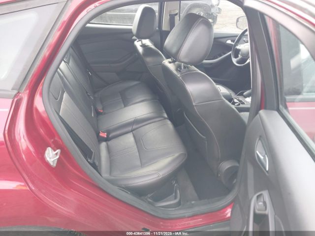 Ford Focus Se Image 8