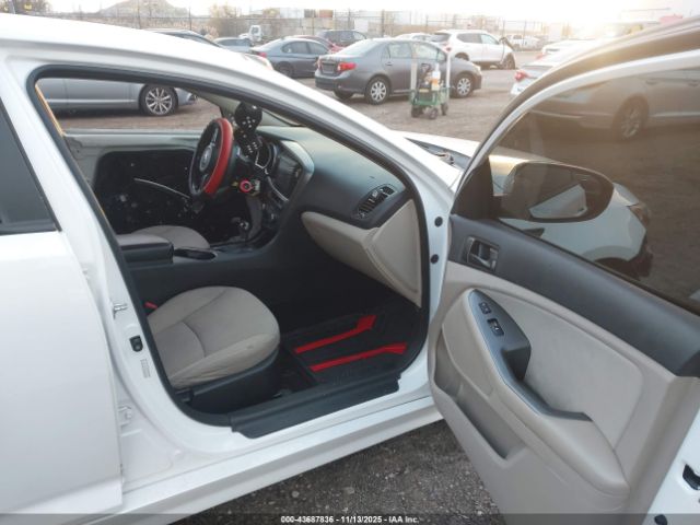 Kia Optima Lx Image 4