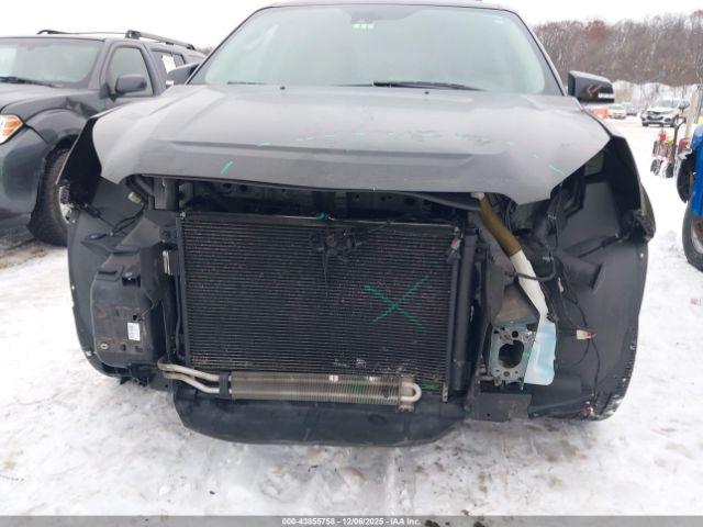 GMC Acadia Denali Image 3