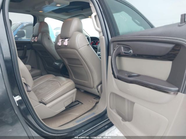 GMC Acadia Denali Image 5