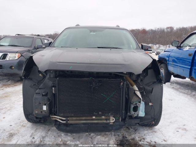 GMC Acadia Denali Image 8