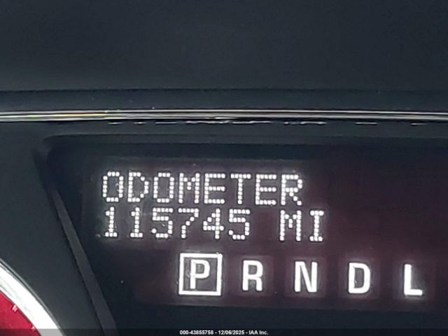 GMC Acadia Denali Image 11