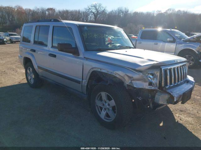  Salvage Jeep Commander