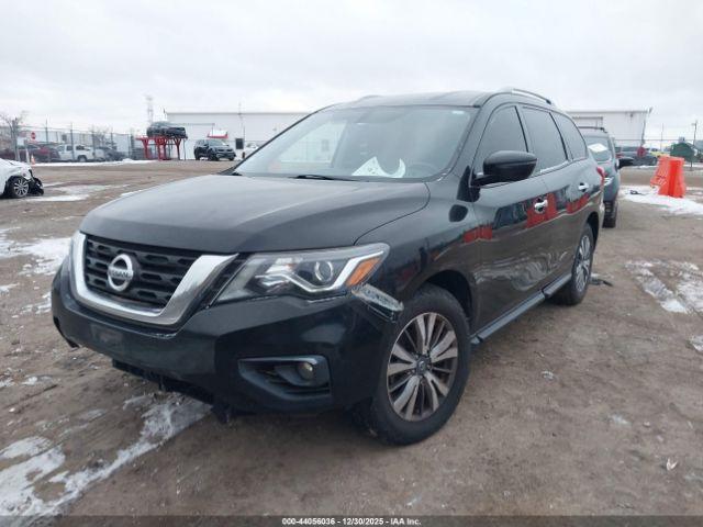 Nissan Pathfinder Sv Image 4