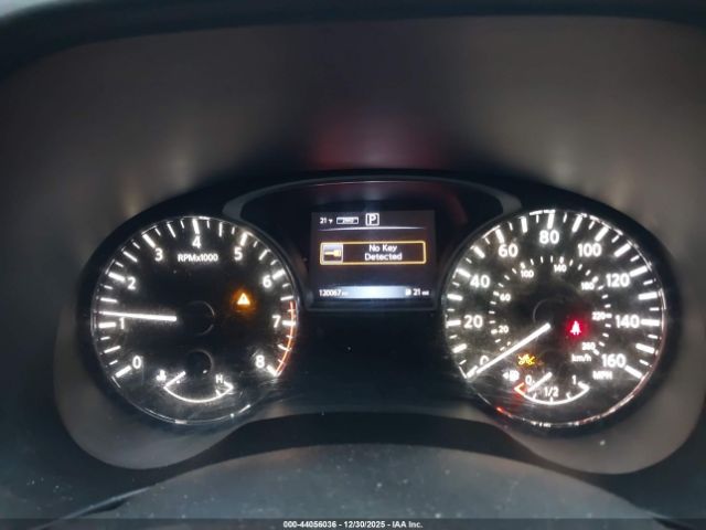 Nissan Pathfinder Sv Image 6