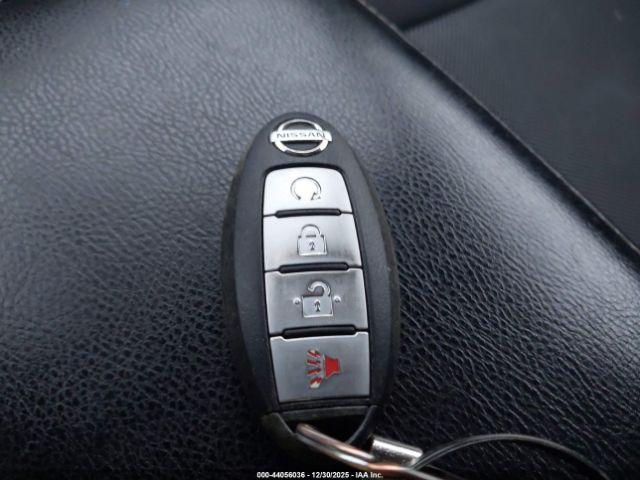 Nissan Pathfinder Sv Image 15