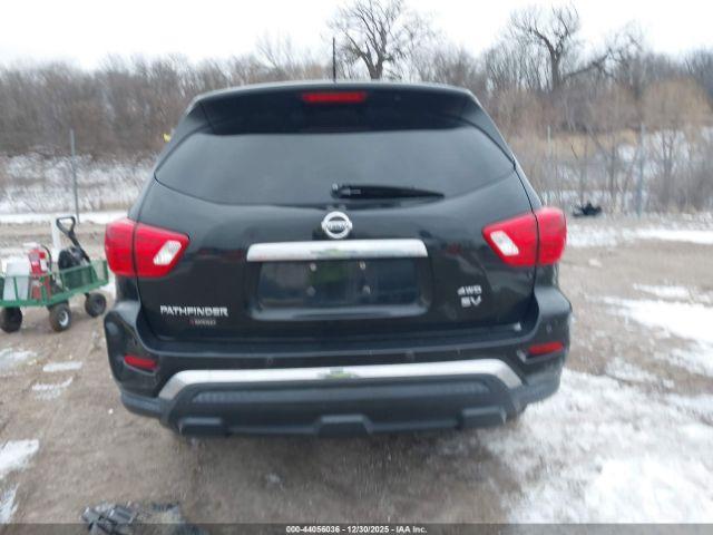 Nissan Pathfinder Sv Image 10