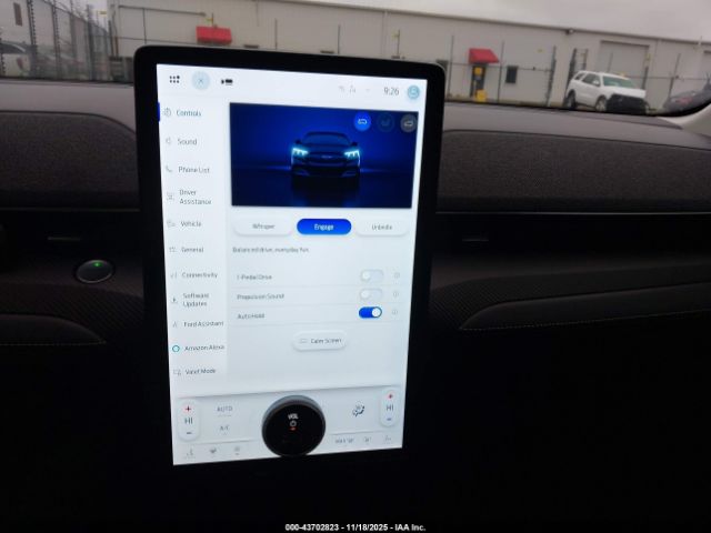 Ford Mustang Premium Image 16