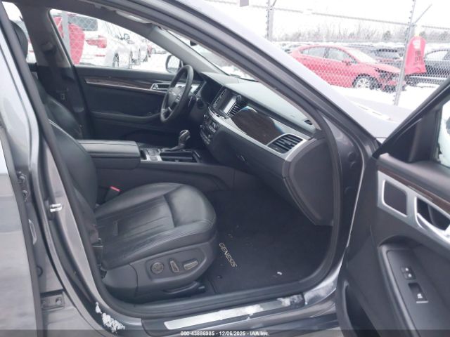 Genesis G80 3.8 Image 7