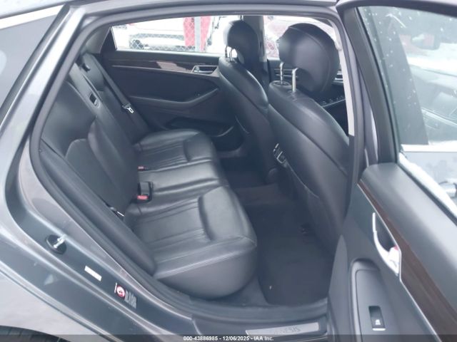 Genesis G80 3.8 Image 9