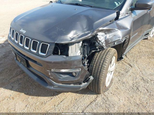 Jeep Compass Latitude 4x4 Image 11