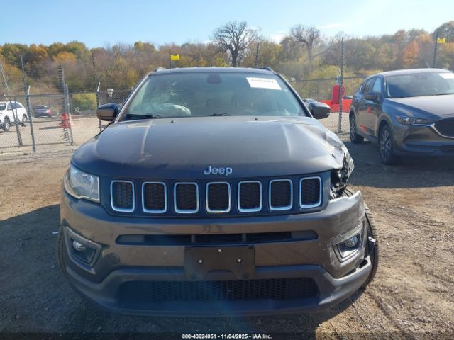 Jeep Compass Latitude 4x4 Image 8