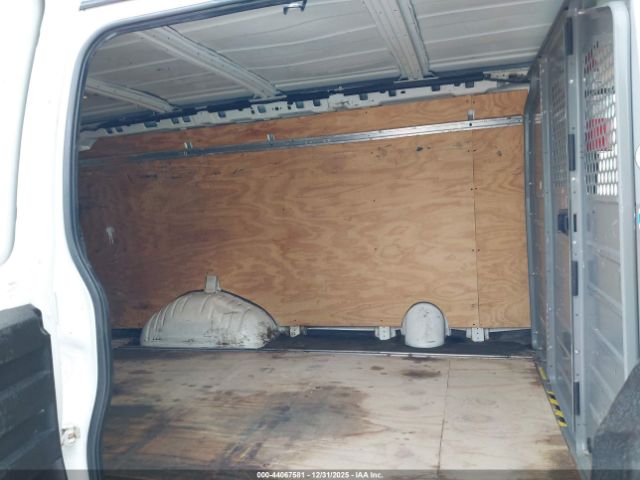 Chevrolet Express Work Van Image 15