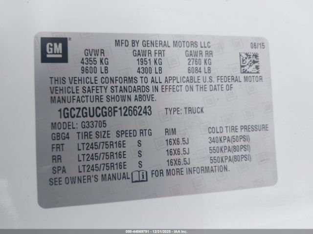 Chevrolet Express Work Van Image 11