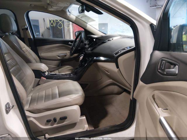 Ford Escape Titanium Image 7