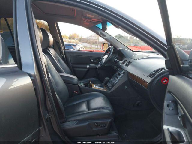 Volvo XC90 3.2 Image 3