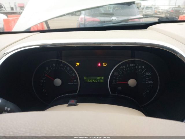 Ford Explorer Xlt Image 4