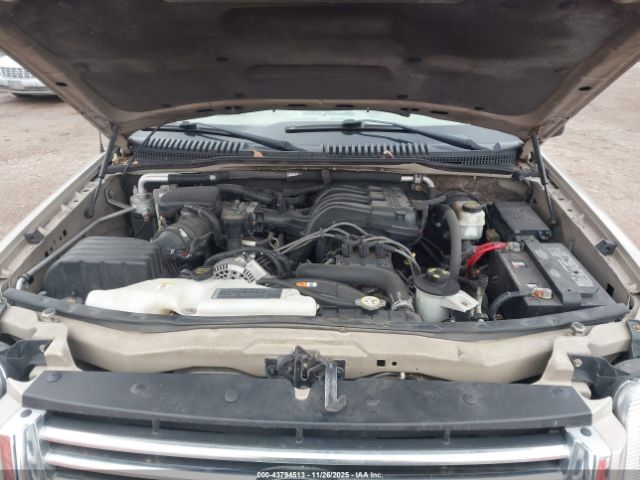 Ford Explorer Xlt Image 5