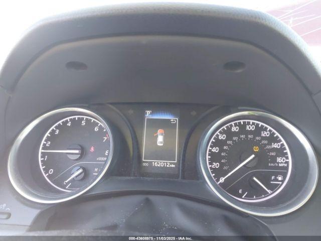 Toyota Camry Se Image 10