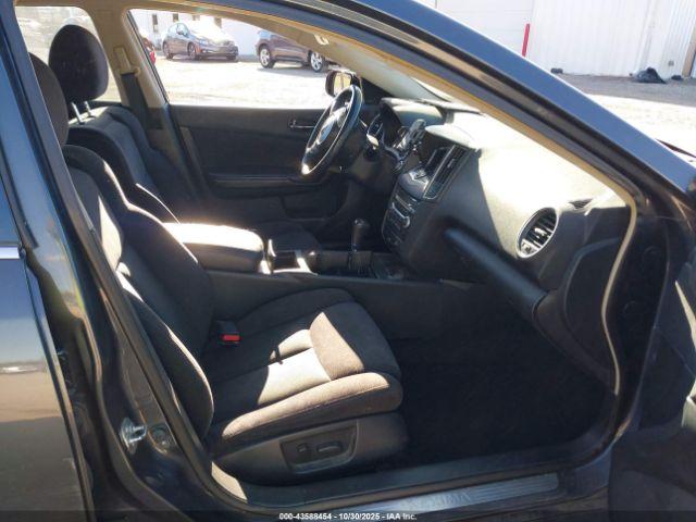 Nissan Maxima 3.5 S Image 2