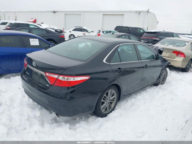 Toyota Camry Se Image 4