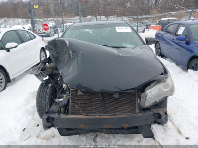 Toyota Camry Se Image 14