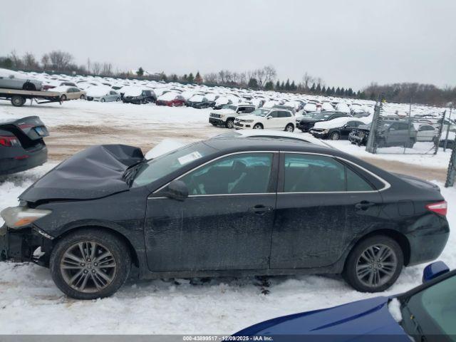 Toyota Camry Se Image 16