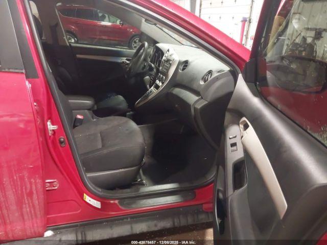 Pontiac Vibe Image 15